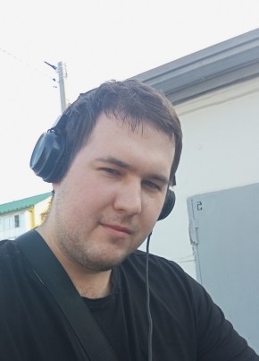 Сергей из Серова 24 года