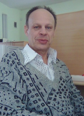 Влад, 71, Россия, Саратов
