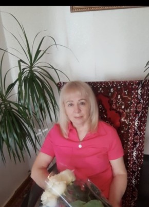 Галина, 63, Россия, Барнаул