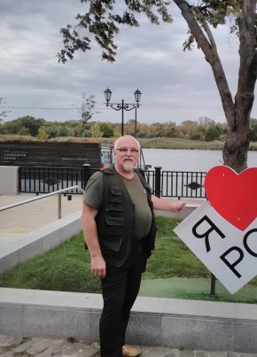Толя, 66, Россия, Москва
