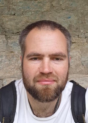 Валерий из Пскова 34 года