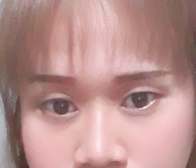 Aom, 35, Ratchaburi
