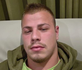 Мануел, 22, Sliven