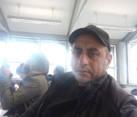 Миша, 48, Mingelchaur