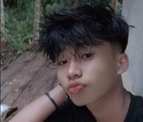 Epin, 19, Pekanbaru