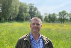 Vitaliy, 57 - Just Me