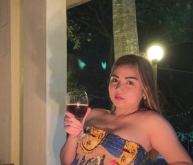 Gemma, 25, Lupon