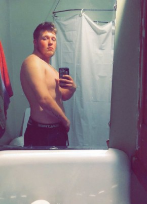 drew, 23, United States of America, Manchester (State of New Hampshire)