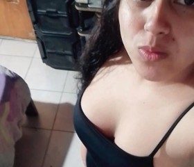 Maya Macarena, 19, Buenos Aires