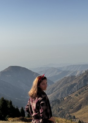 Olga, 24, Russia, Moscow