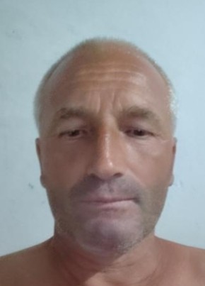 Shkelqim Hoxhaj из Κιάτο 44 года