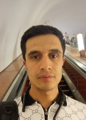 Umarjon Sharipov из Челябинска 32 года