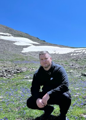 Дмитрий из Москвы 42 года