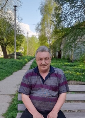 Валерий из Сокола 19 лет