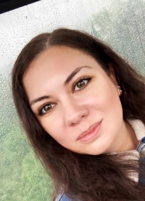 Алена, 32, Россия, Москва