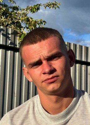 Даник из Горад Смалявічы 22 года