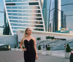Олечка, 24 года, Москва