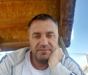 Vadik Pasa, 45, Bratislava