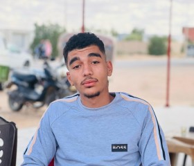 Yassin hz, 20, Tunis