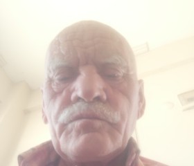 Avni, 65, Bergama
