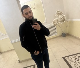 Volodya, 28, Gavarr