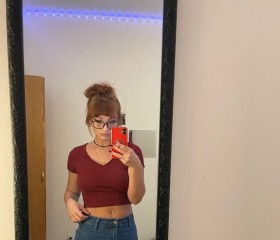 Avery, 23, Washington D.C.
