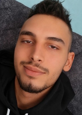 Alex из Papenburg 22 года