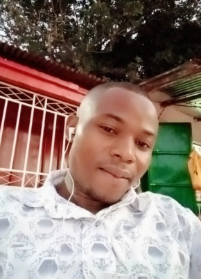 Yves, 35, Burkina Faso, Ouagadougou