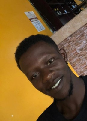 Eddy из Kampala 23 года