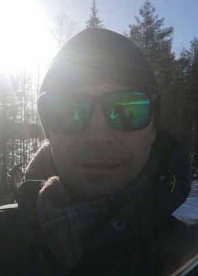 Артём из Апатиты 46 лет
