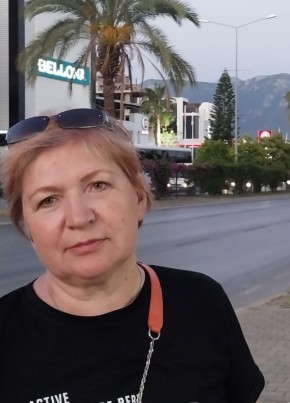 люся из Екатеринбурга 65 лет