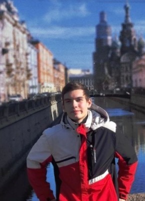 Никита из Рязани 22 года