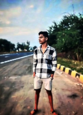 Boss, 18, India, Narsimhapur