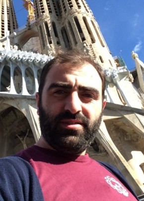 Gio, 30, Estado Español, Distrito Les Corts