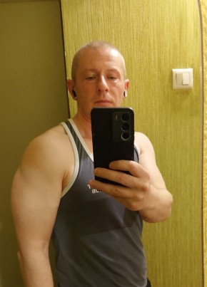 pavel из Новодвинска 44 года