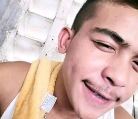 Kinly, 25, Loma de Gato