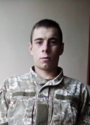 Виталий, 27, Україна, Чоп