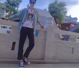 王, 30, Zhumadian