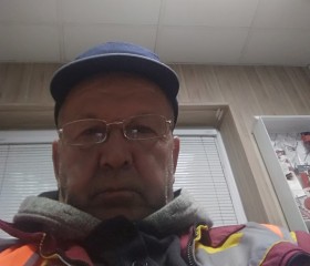 Олег, 60 лет, Трудовое