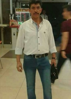 sahin yılmaz, 53, Türkiye Cumhuriyeti, Uşak