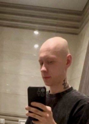 Евгений из Омска 28 лет