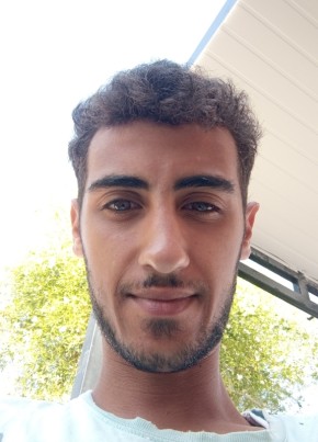 Mert из Λευκωσία 20 лет
