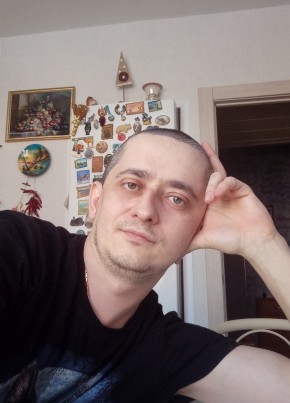 миха, 39, Россия, Омск