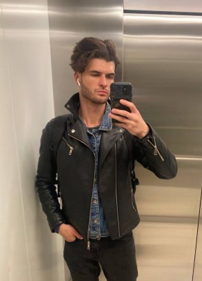 Viktor, 33, Russia, Moscow