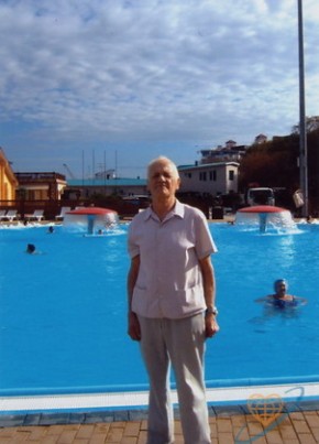 юра, 81, Россия, Троицк (Московская обл.)