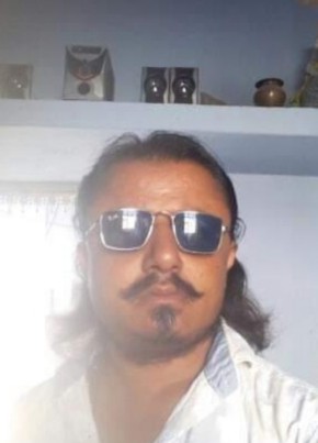 Dinesh giri gosw, 37, India, Ahmedabad