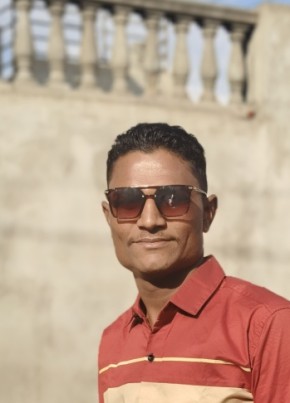 Bhavesh, 24, India, Bhuj