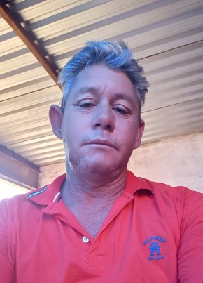 Temir из Guaíra 43 года