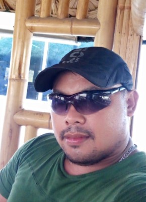 James paculares, 36, Pilipinas, Santa Rosa