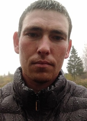Максим, 32, Россия, Локня